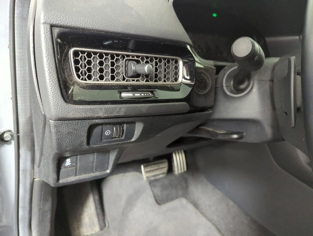 Certified 2025 Honda Civic Sport image 27
