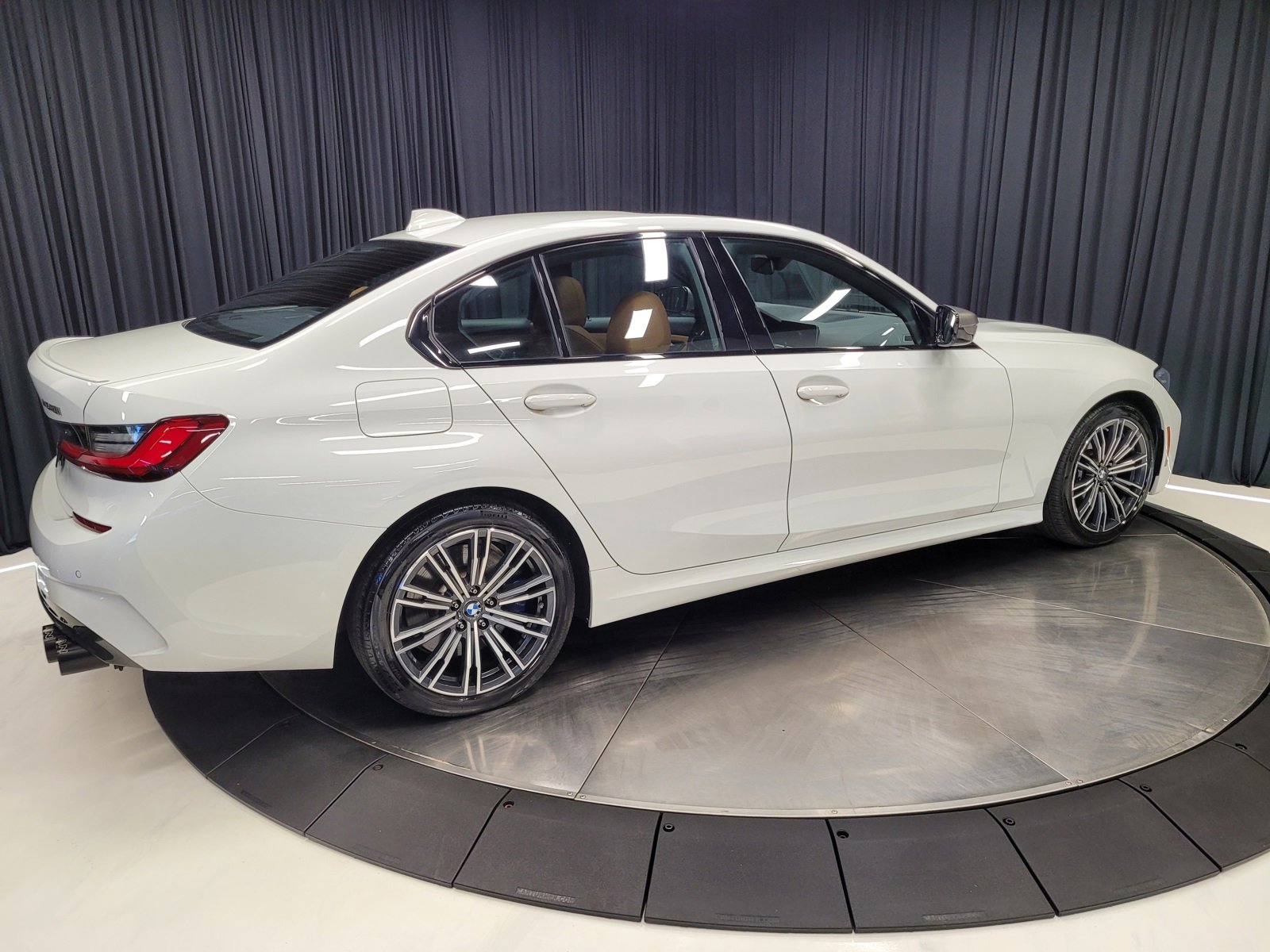 Used 2022 BMW M340i xDrive w/ Premium Package image 11