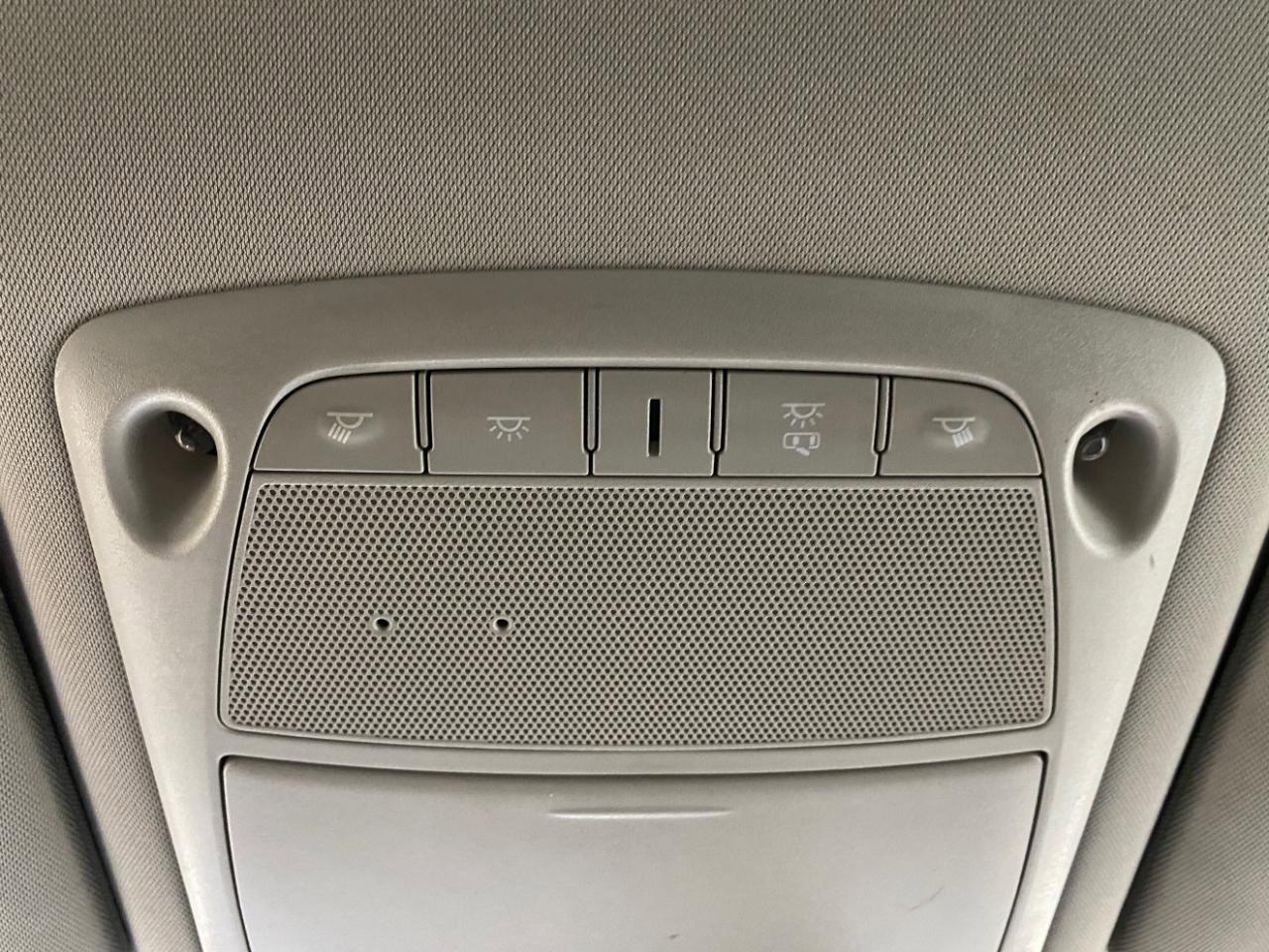 Used 2017 Nissan Rogue SV AWD/4WD image 17
