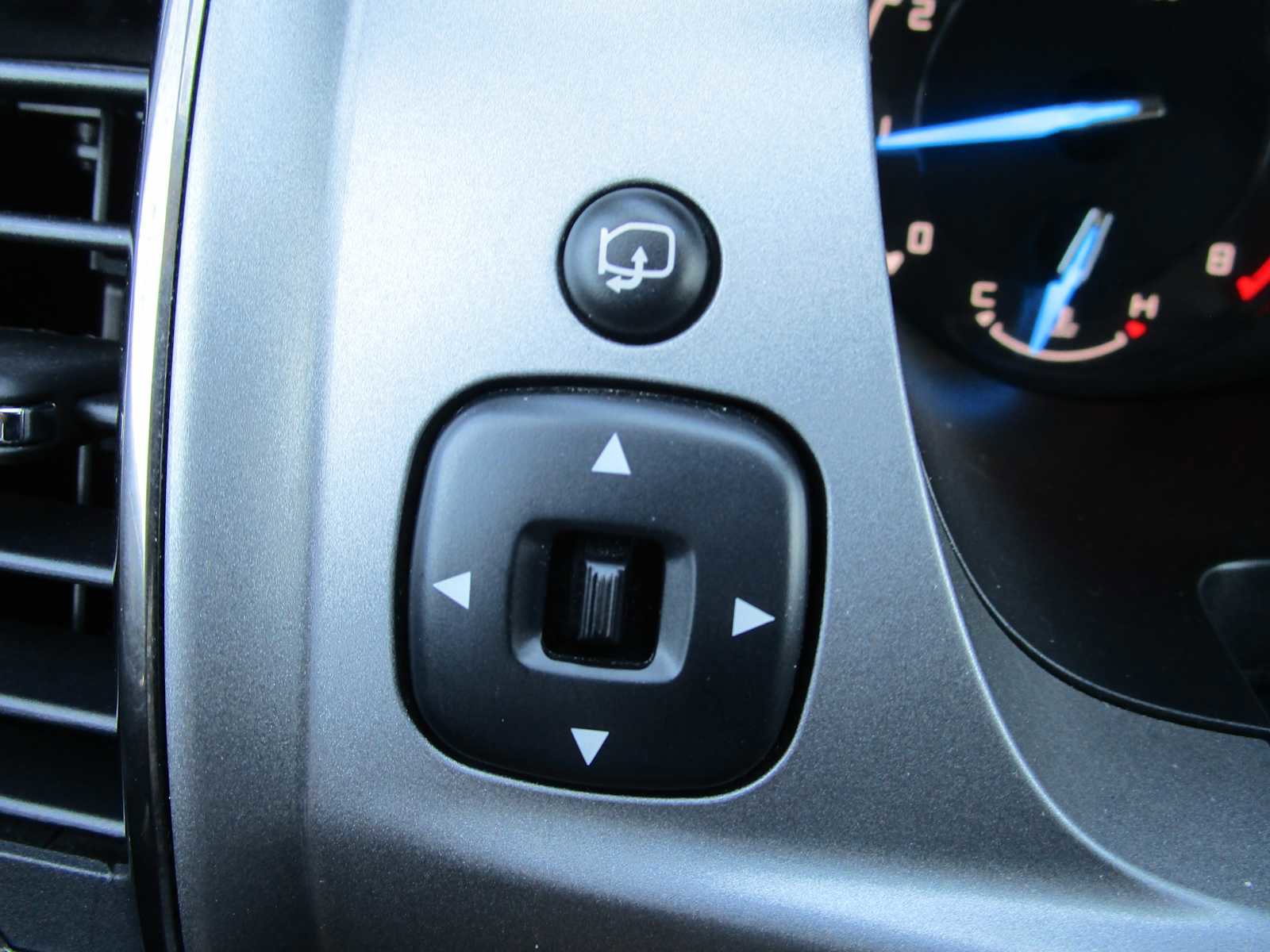 Used 2019 Ford Ranger XLT w/ Equipment Group 302A Luxury image 18