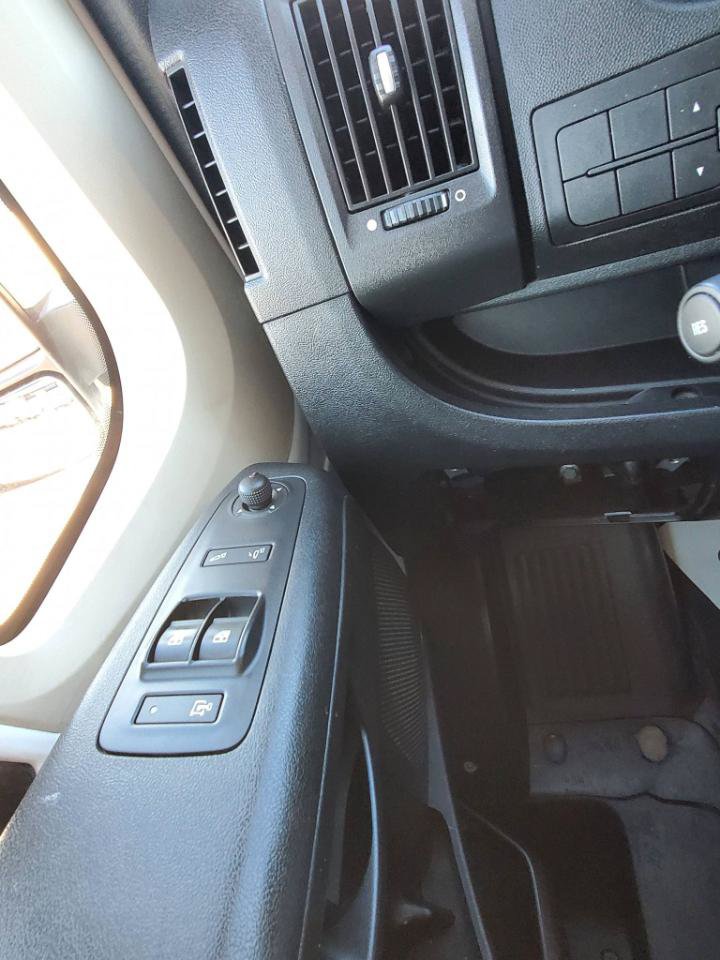 Used 2015 RAM ProMaster 1500 w/ Interior Convenience Group FWD image 12