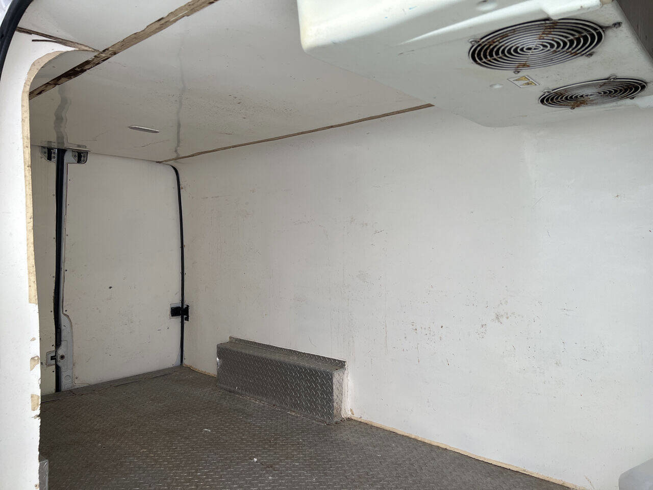 Used 2014 Mercedes-Benz Sprinter 2500 image 11