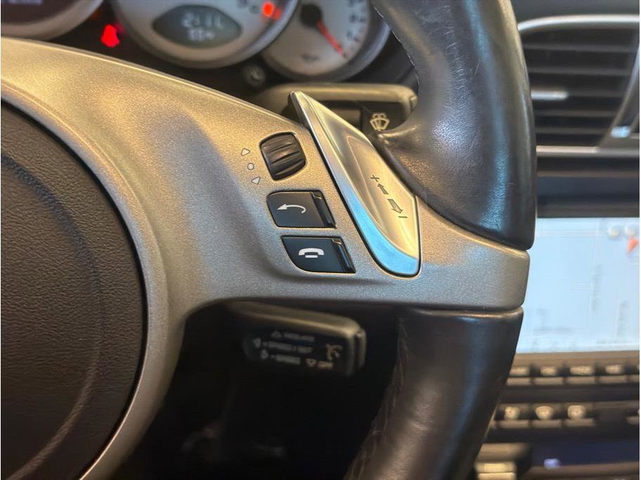 Used 2010 Porsche 911 Carrera 4S image 19