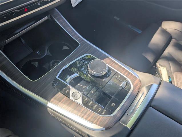 New 2026 BMW X5 xDrive50e w/ M Sport Package AWD/4WD image 9