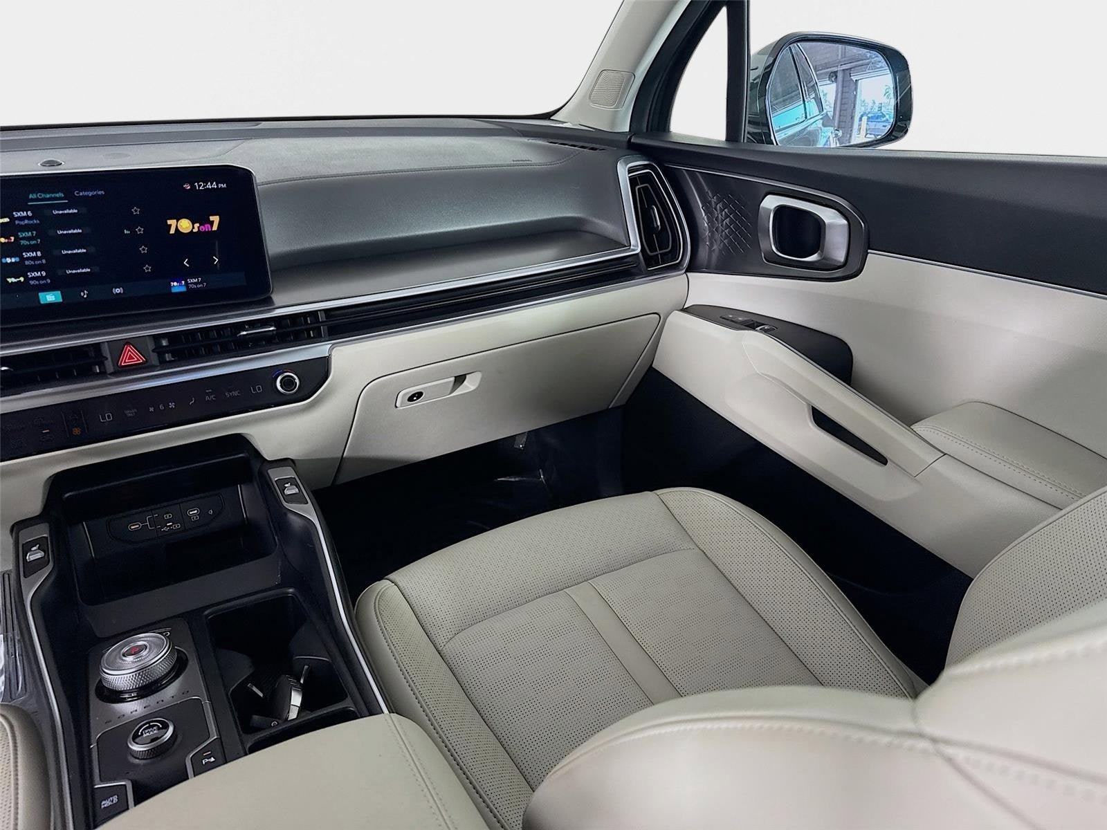 Certified 2025 Kia Sorento EX FWD image 24