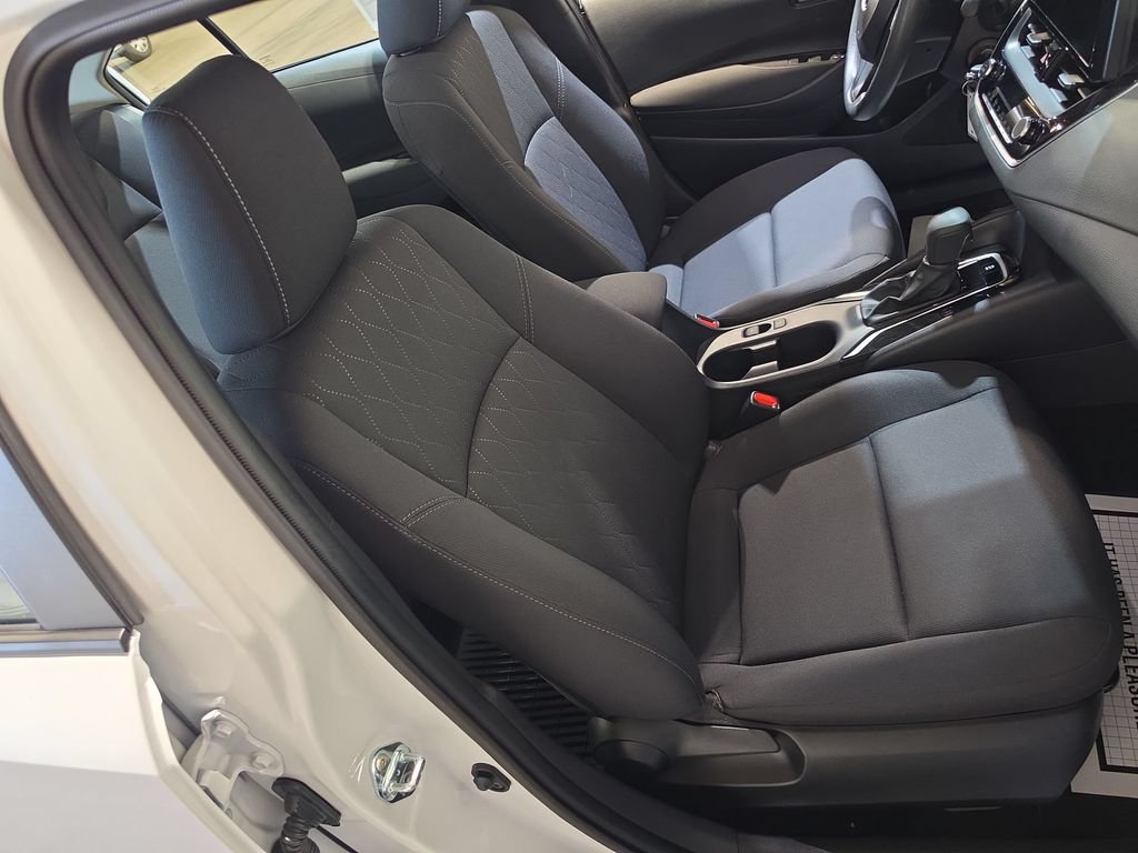 Used 2026 Toyota Corolla LE FWD image 25
