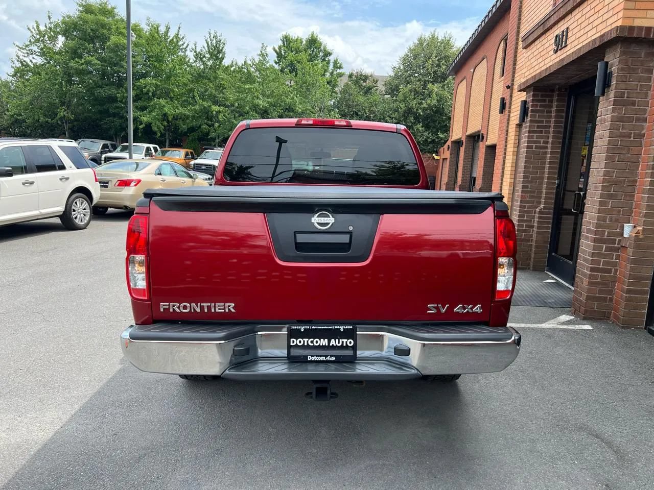 Used 2013 Nissan Frontier SV AWD/4WD image 8