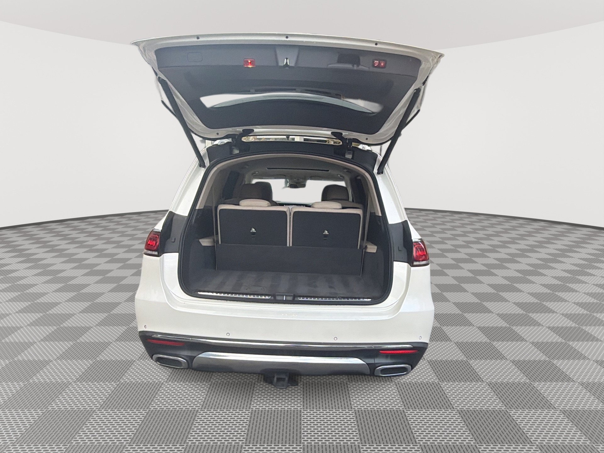 Used 2020 Mercedes-Benz GLS 450 4MATIC image 21