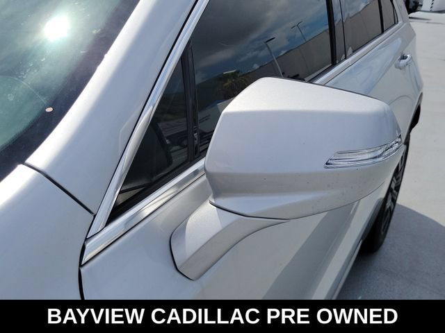 Used 2021 Cadillac XT4 Premium Luxury FWD image 9