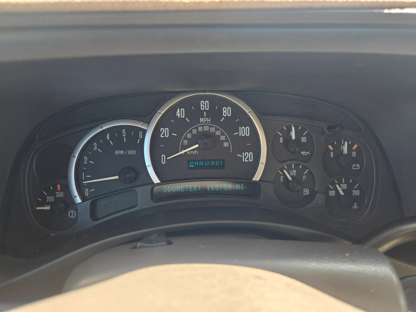 Used 2004 Cadillac Escalade EXT image 22