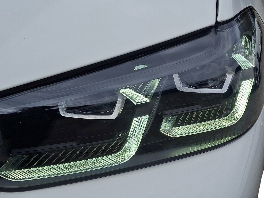 Certified 2024 BMW X4 xDrive30i w/ Premium Package image 10