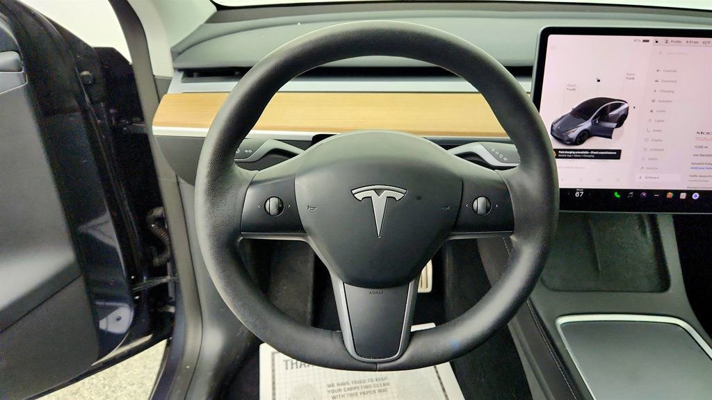Used 2023 Tesla Model Y Performance AWD/4WD image 13