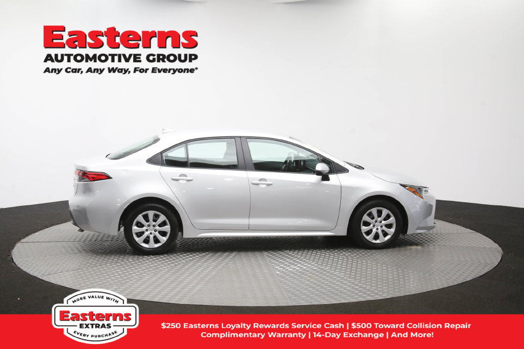 Used 2025 Toyota Corolla LE FWD image 45