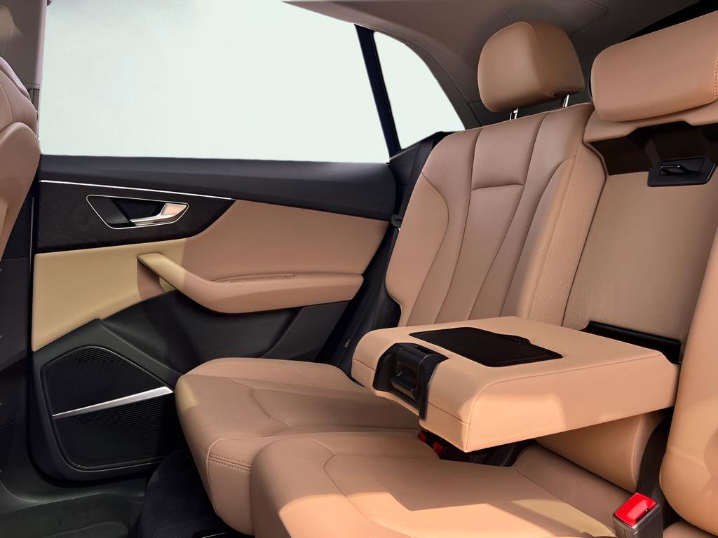 Used 2022 Audi Q8 Premium Plus image 22