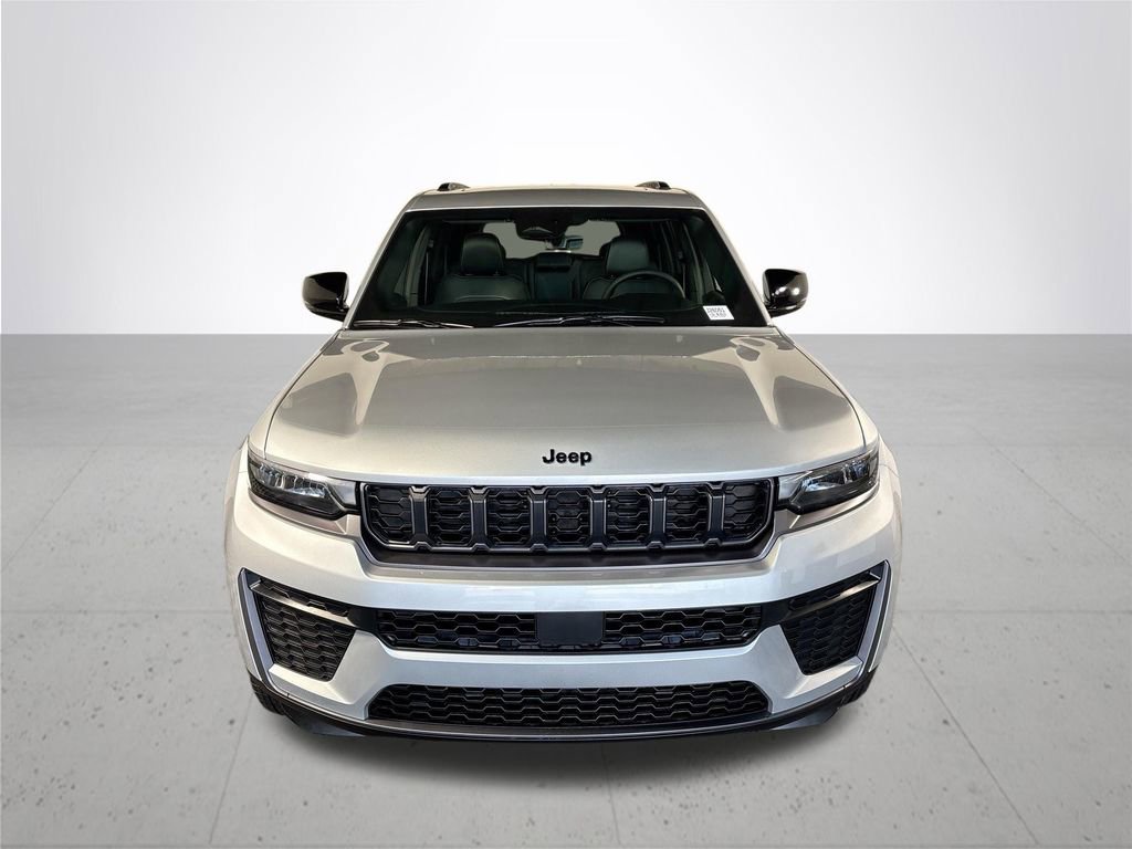 New 2026 Jeep Grand Cherokee Altitude AWD/4WD image 3