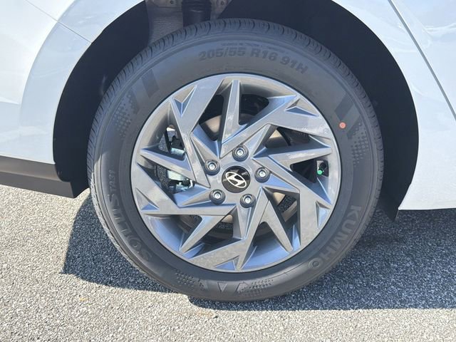 New 2026 Hyundai Elantra Blue image 17