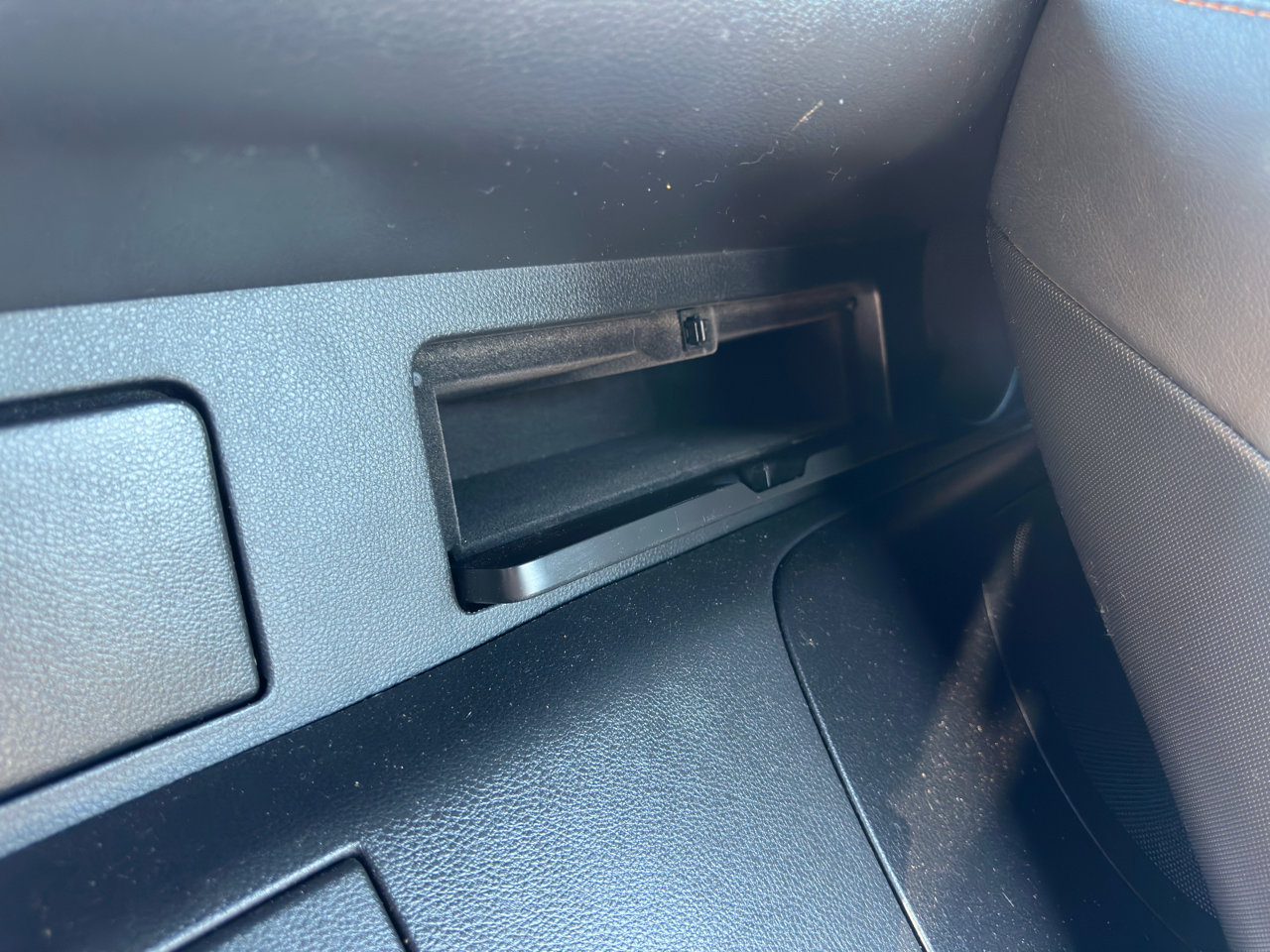 Used 2006 Nissan 350Z Touring image 24