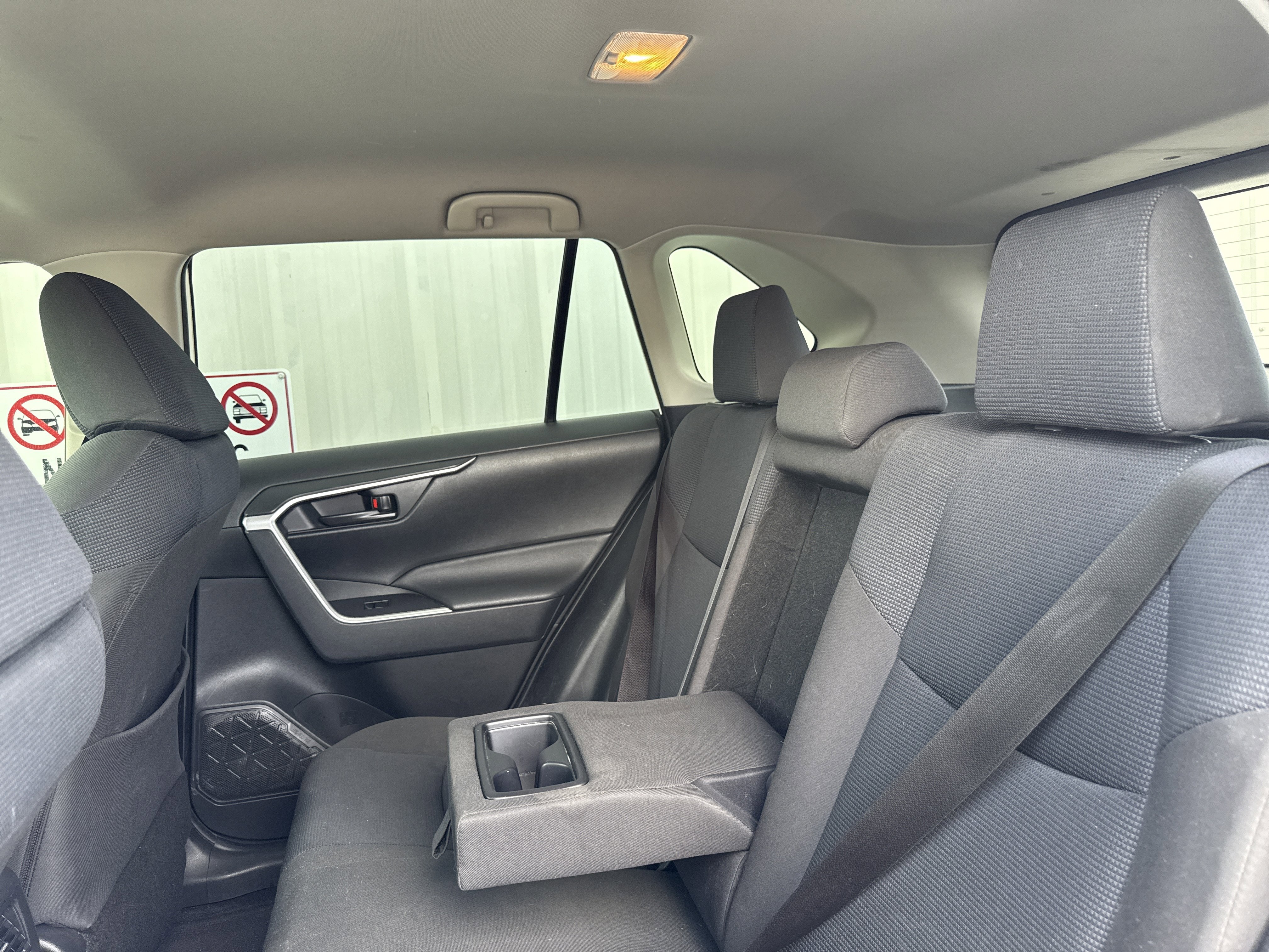 Used 2020 Toyota RAV4 LE image 20