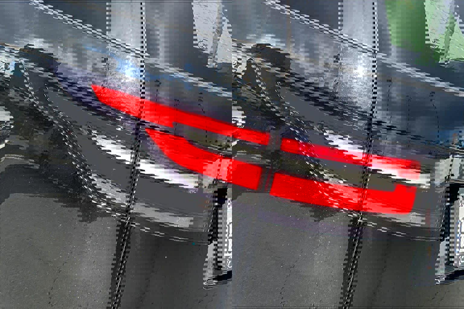 Used 2017 Land Rover Discovery HSE image 27