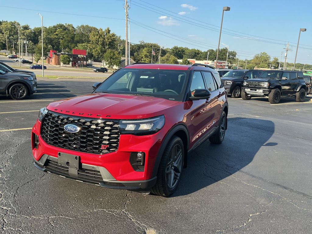 New 2026 Ford Explorer ST w/ Sun And Sound Package