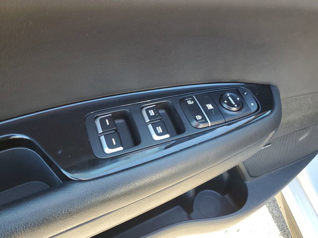 Used 2020 Kia Optima SX image 13