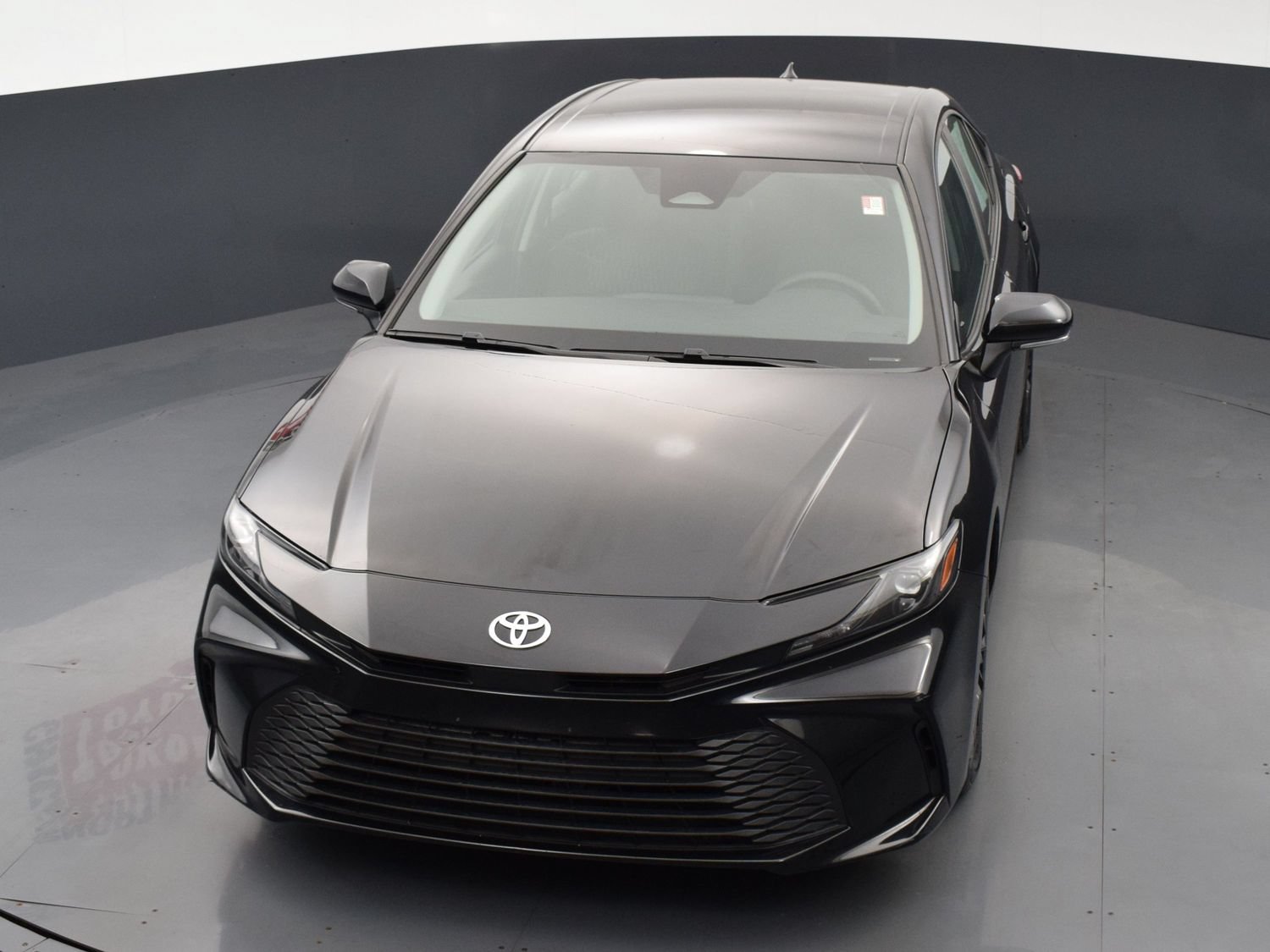Used 2025 Toyota Camry LE FWD image 23
