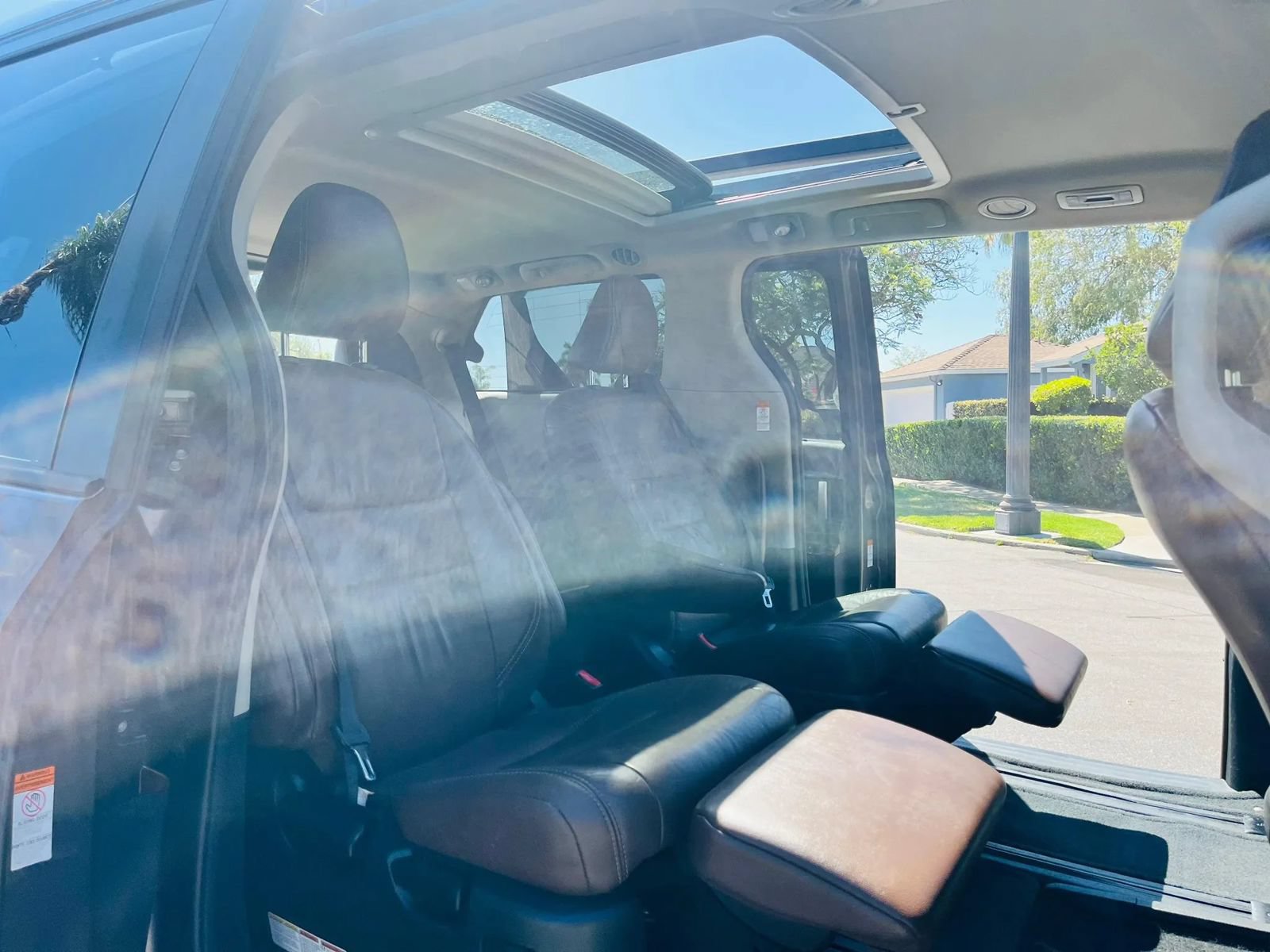 Used 2017 Toyota Sienna Limited FWD image 30