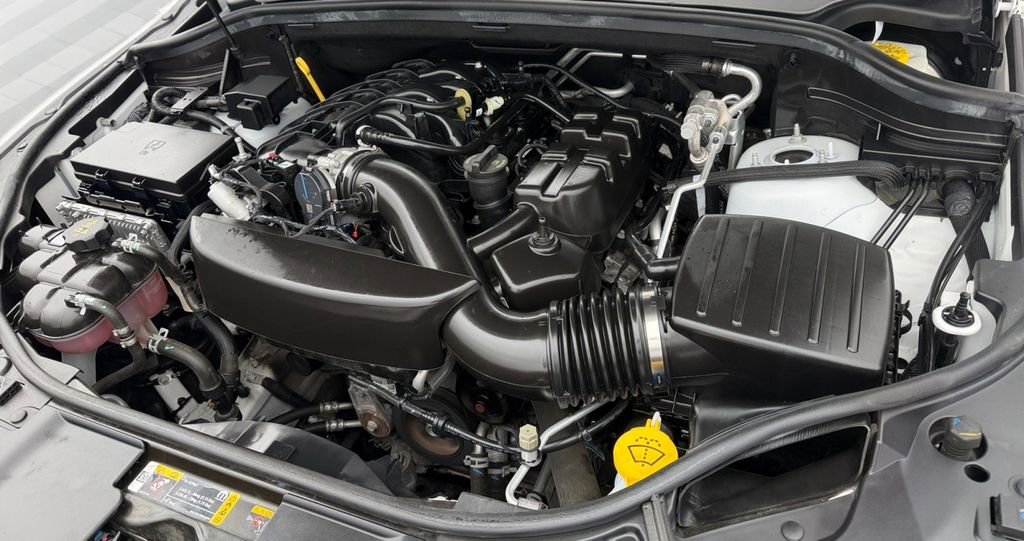 Used 2024 Dodge Durango GT image 32