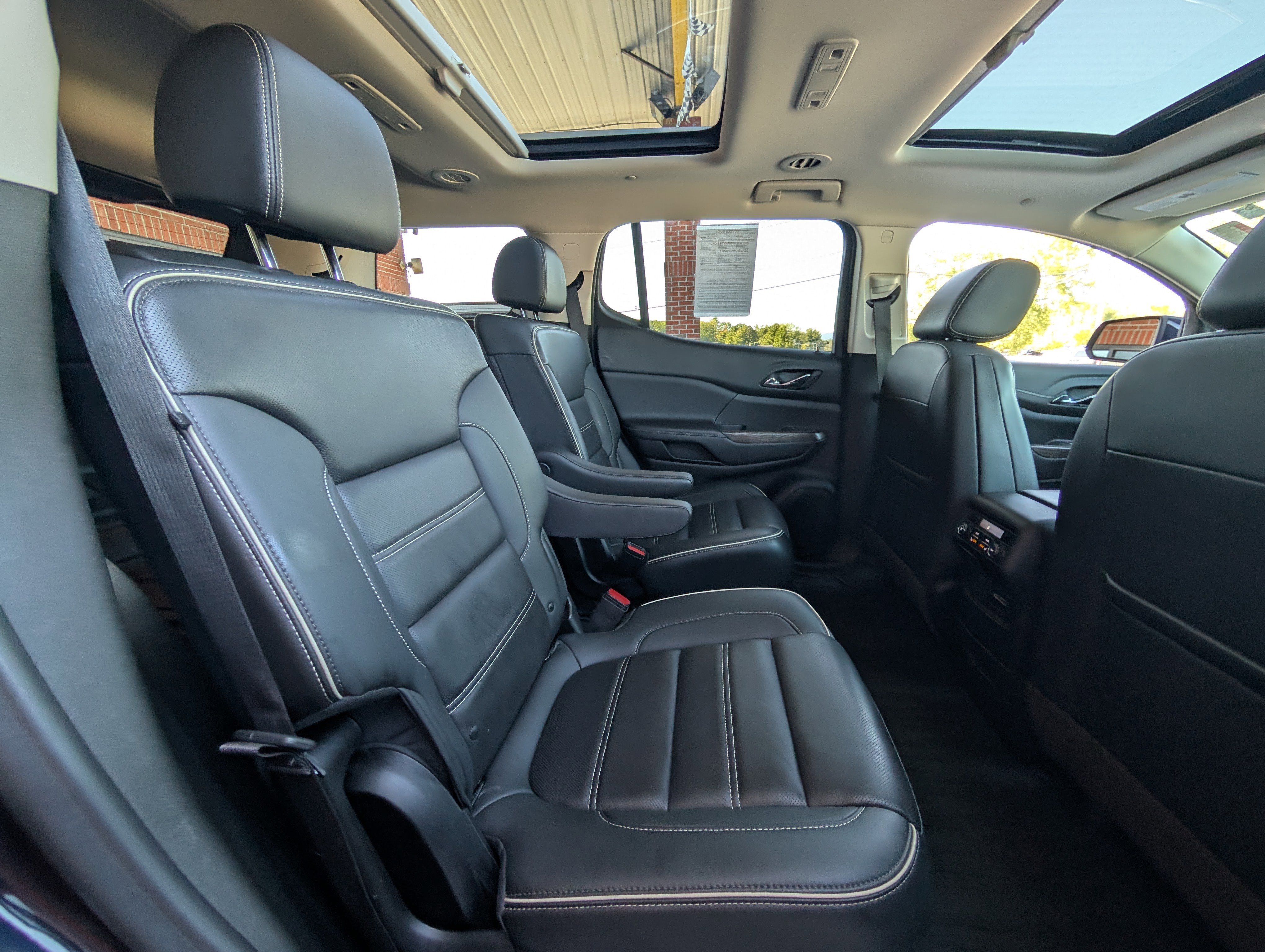 Used 2022 GMC Acadia Denali w/ Trailering Package image 47