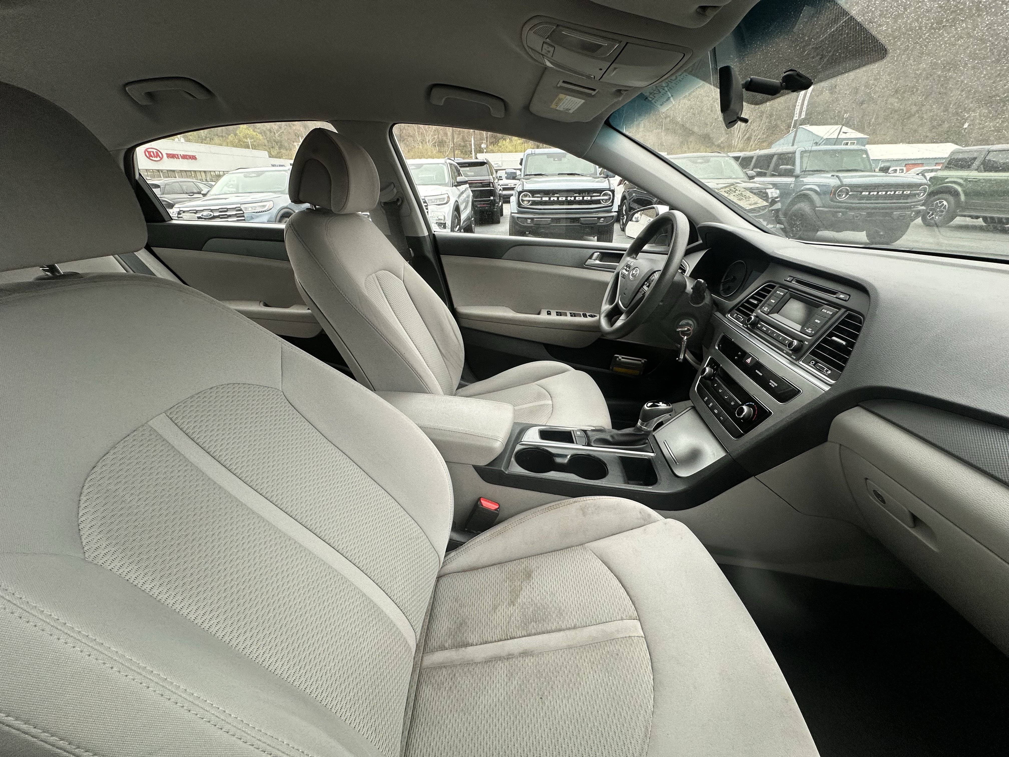 Used 2017 Hyundai Sonata SE FWD image 21