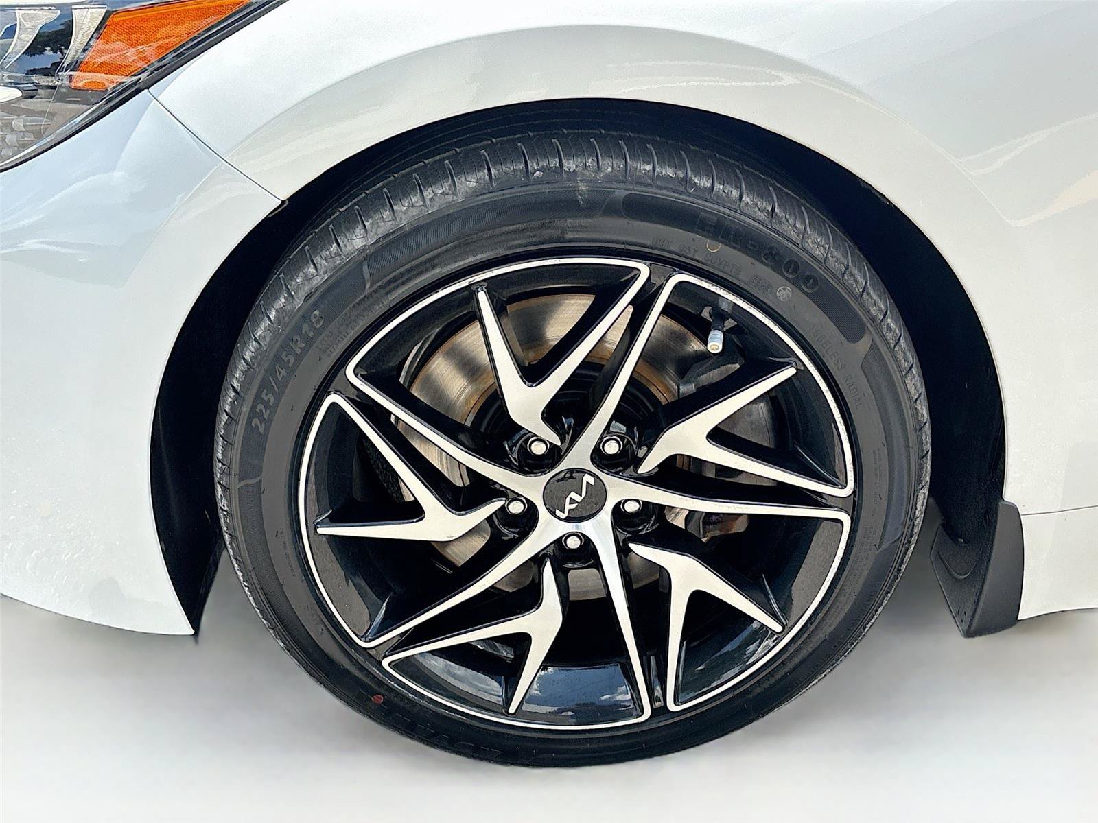 Used 2022 Kia Stinger GT-Line w/ Sun & Sound Package AWD/4WD image 32