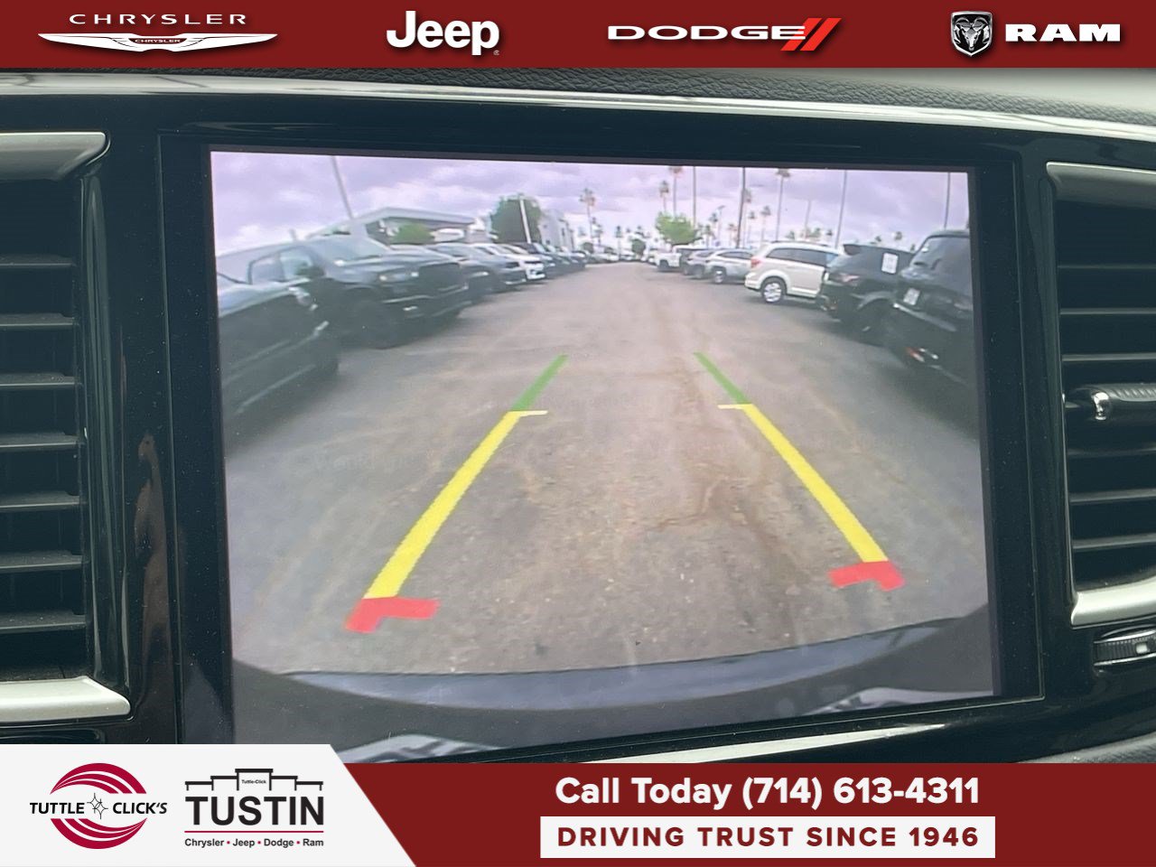 Used 2022 Chrysler Pacifica Touring-L FWD image 35