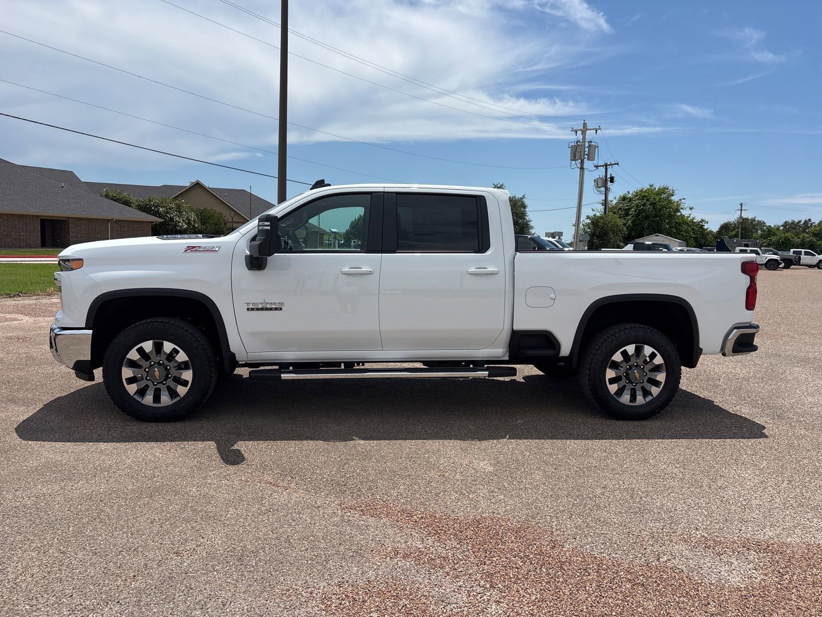 New 2026 Chevrolet Silverado 2500 LT w/ Texas Edition AWD/4WD image 2