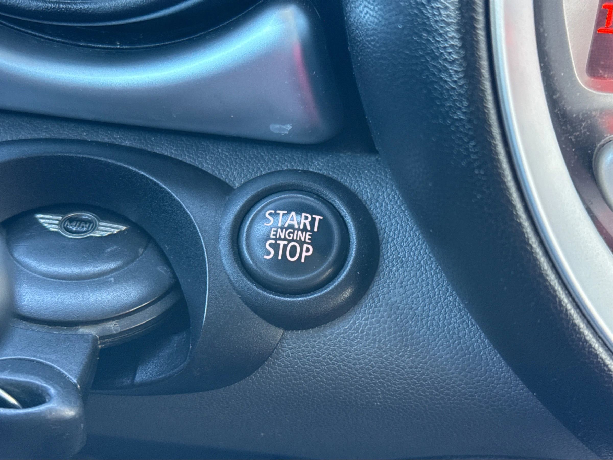 Used 2010 MINI Cooper Clubman S image 24