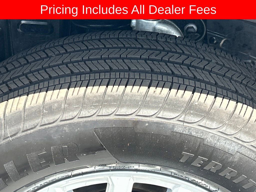 Used 2025 Toyota Tacoma SR5 AWD/4WD image 23