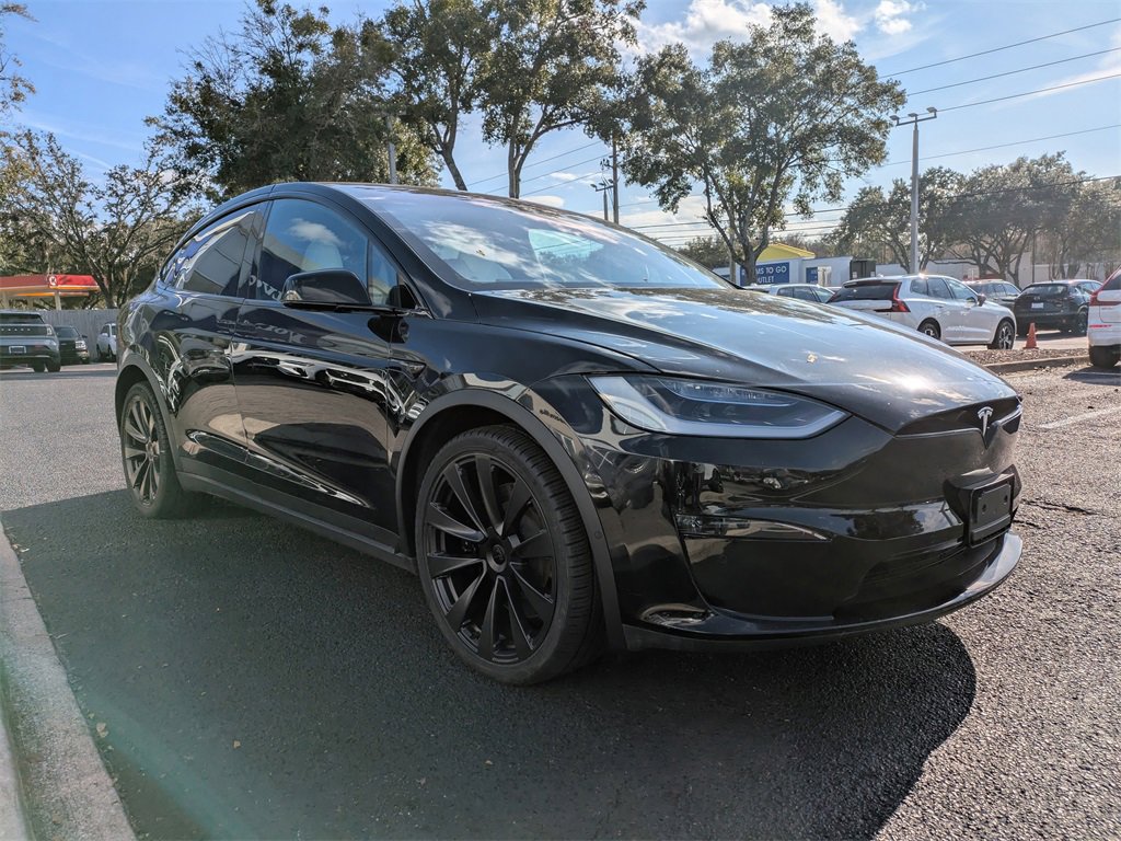 Used 2022 Tesla Model X Plaid image 8