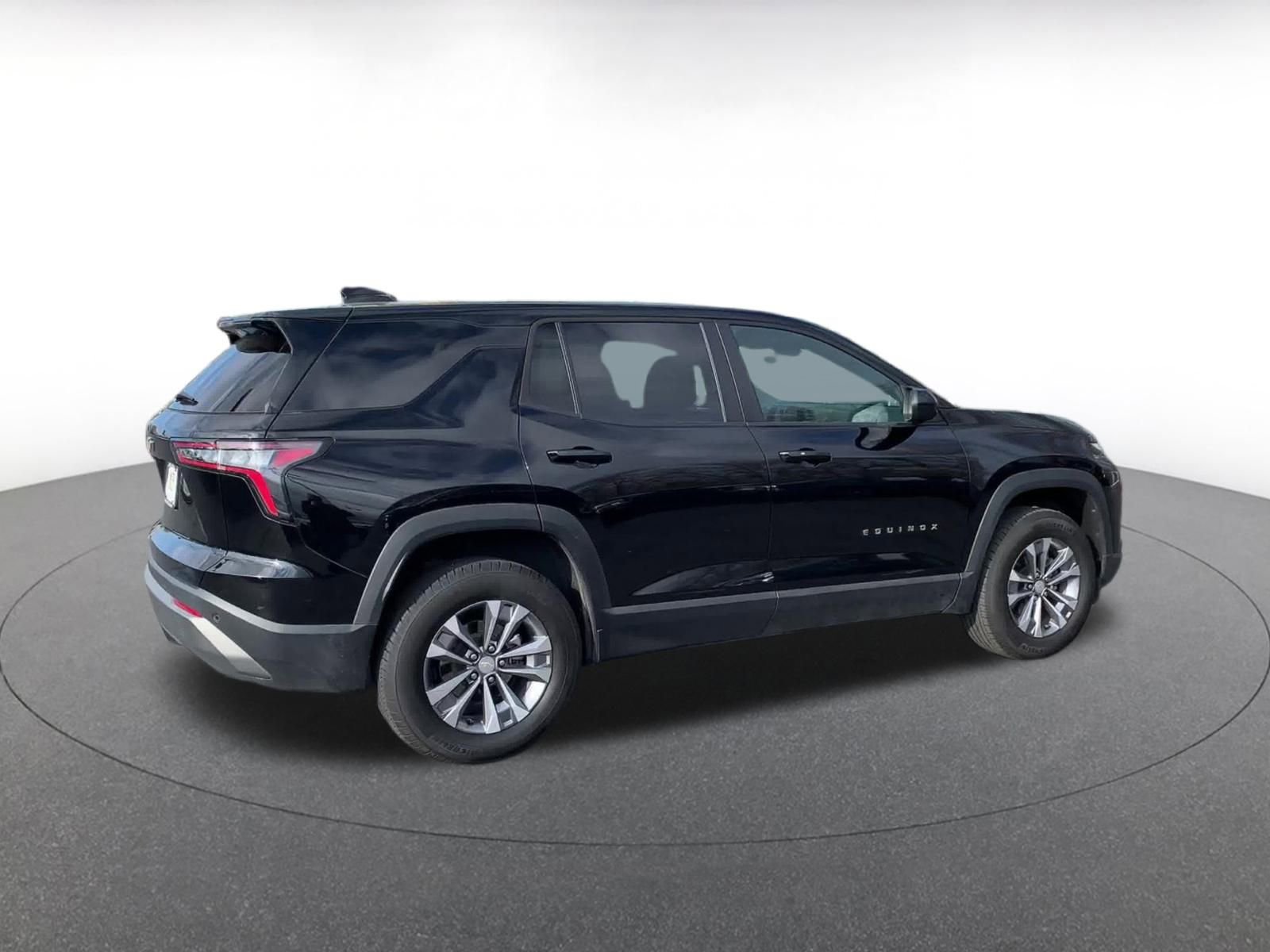 Used 2025 Chevrolet Equinox LT image 15