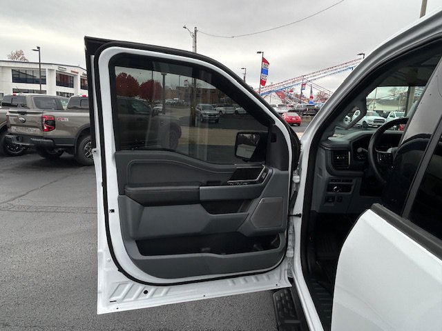 Used 2024 Ford F150 Lightning Flash AWD/4WD image 21