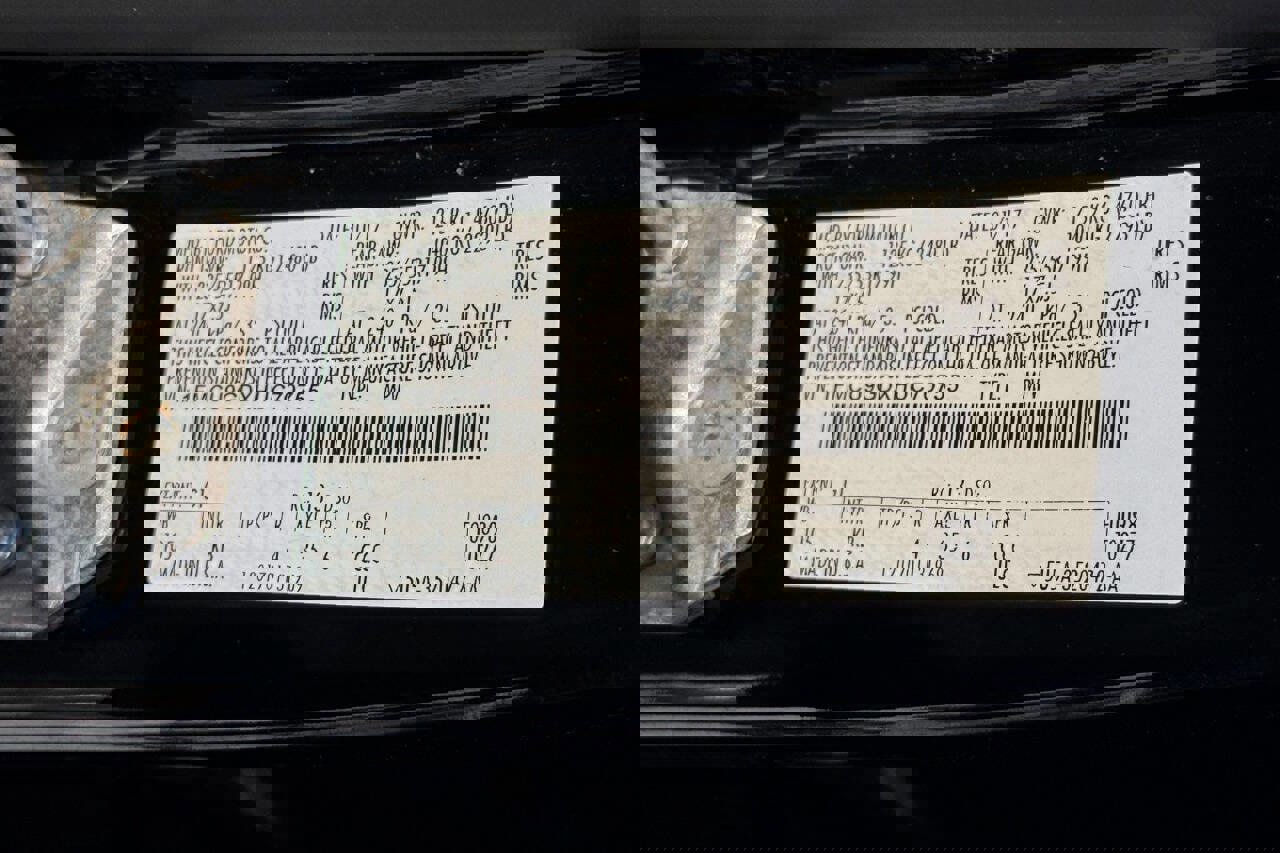 Used 2017 Ford Escape SE w/ SE Cold Weather Package image 18