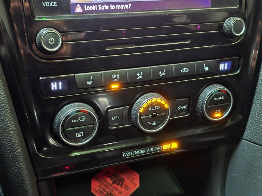 Used 2021 Volkswagen Passat 2.0T SE image 30