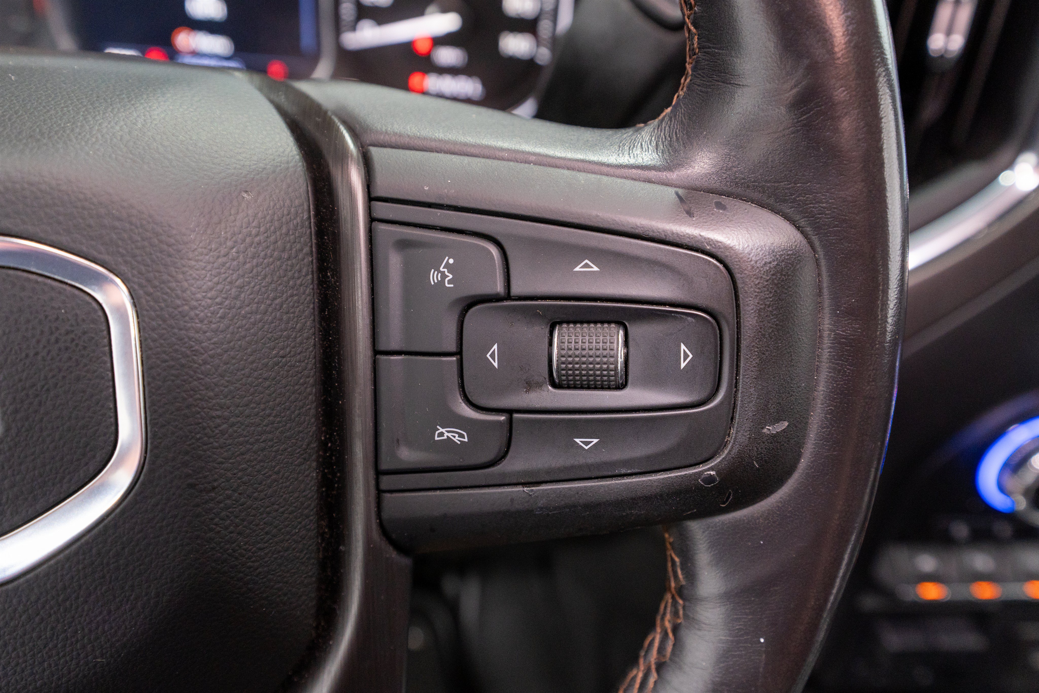 Used 2021 GMC Sierra 1500 AT4 w/ AT4 Value Package AWD/4WD image 30