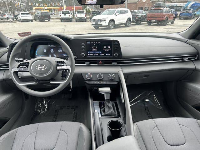 New 2026 Hyundai Elantra SE FWD image 44