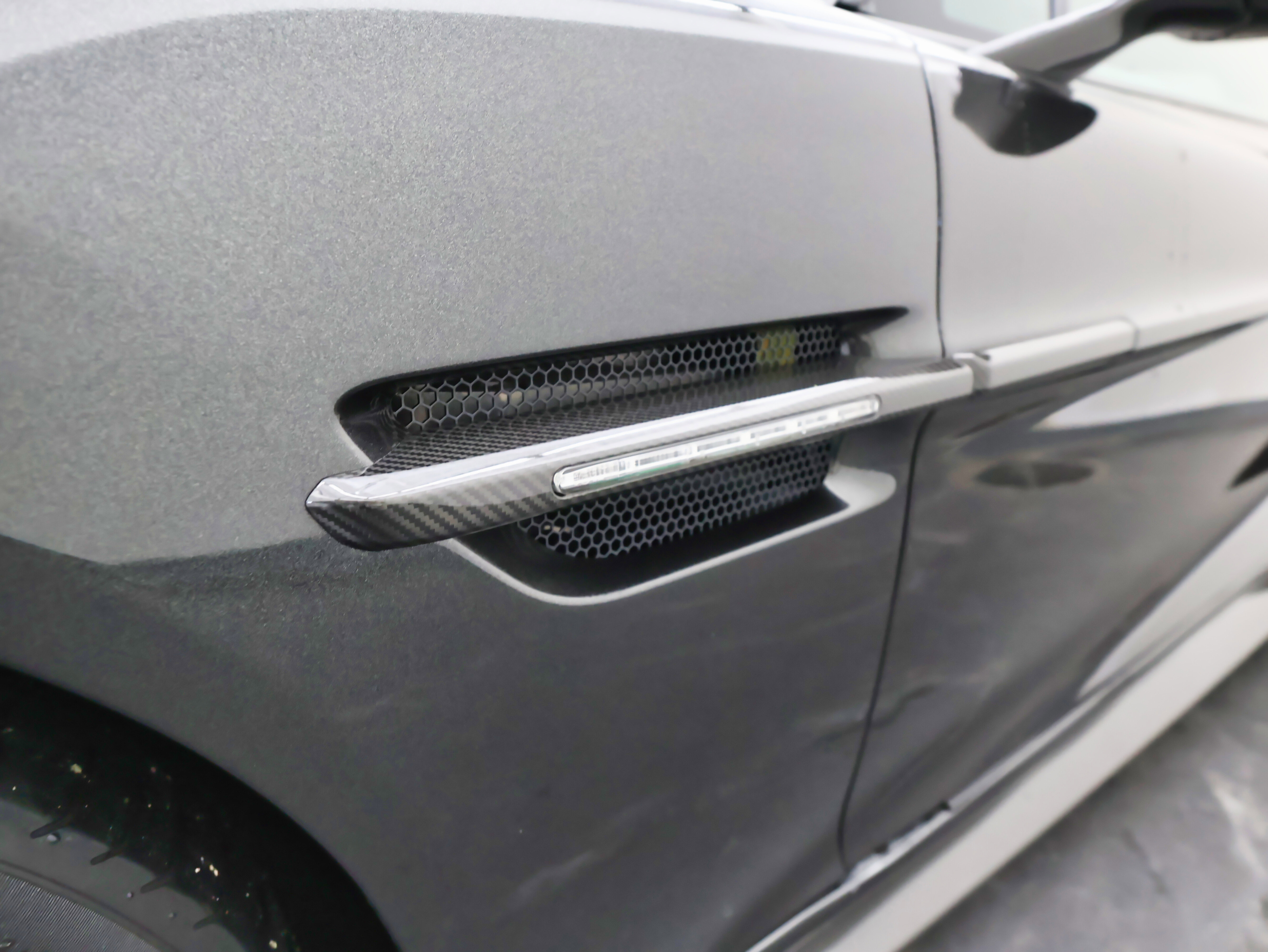 Used 2014 Aston Martin Vanquish Volante image 51