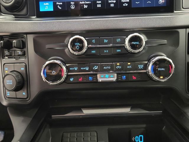 Used 2024 Ford F250 Platinum w/ FX4 Off-Road Package image 46