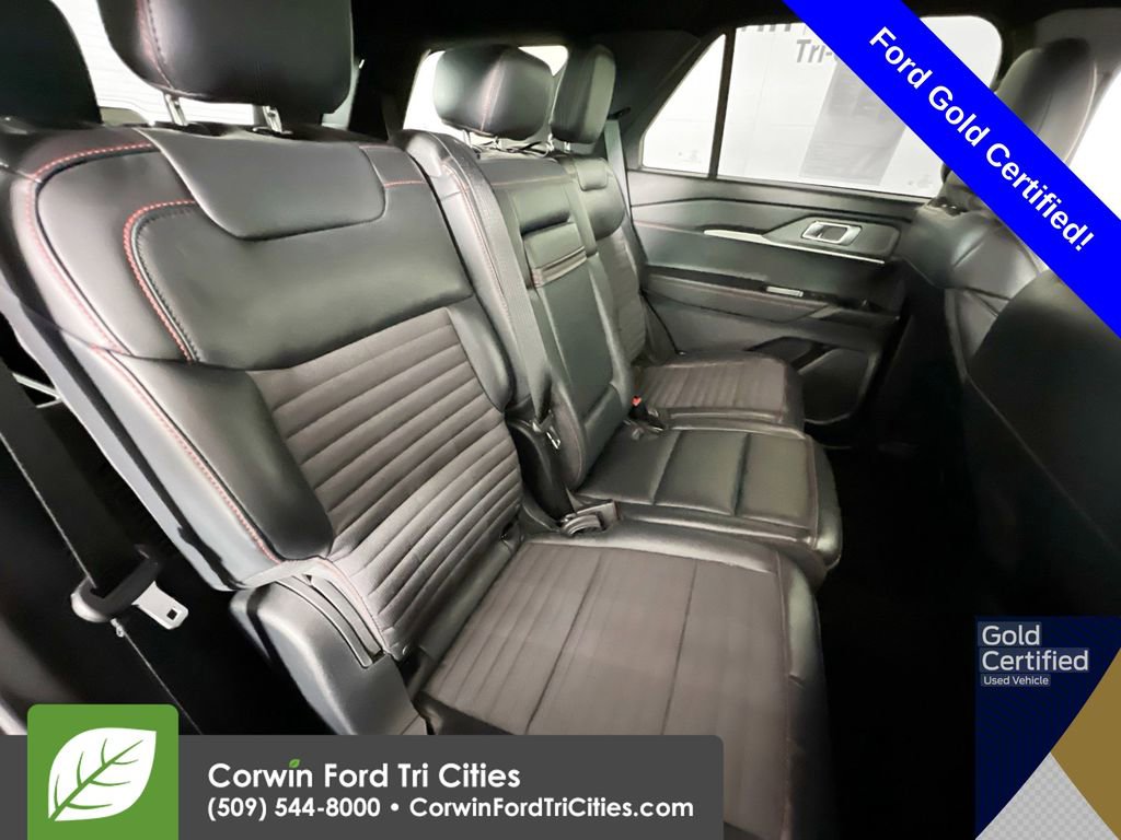 Certified 2025 Ford Explorer ST-Line w/ ST-Line Street Pack image 18