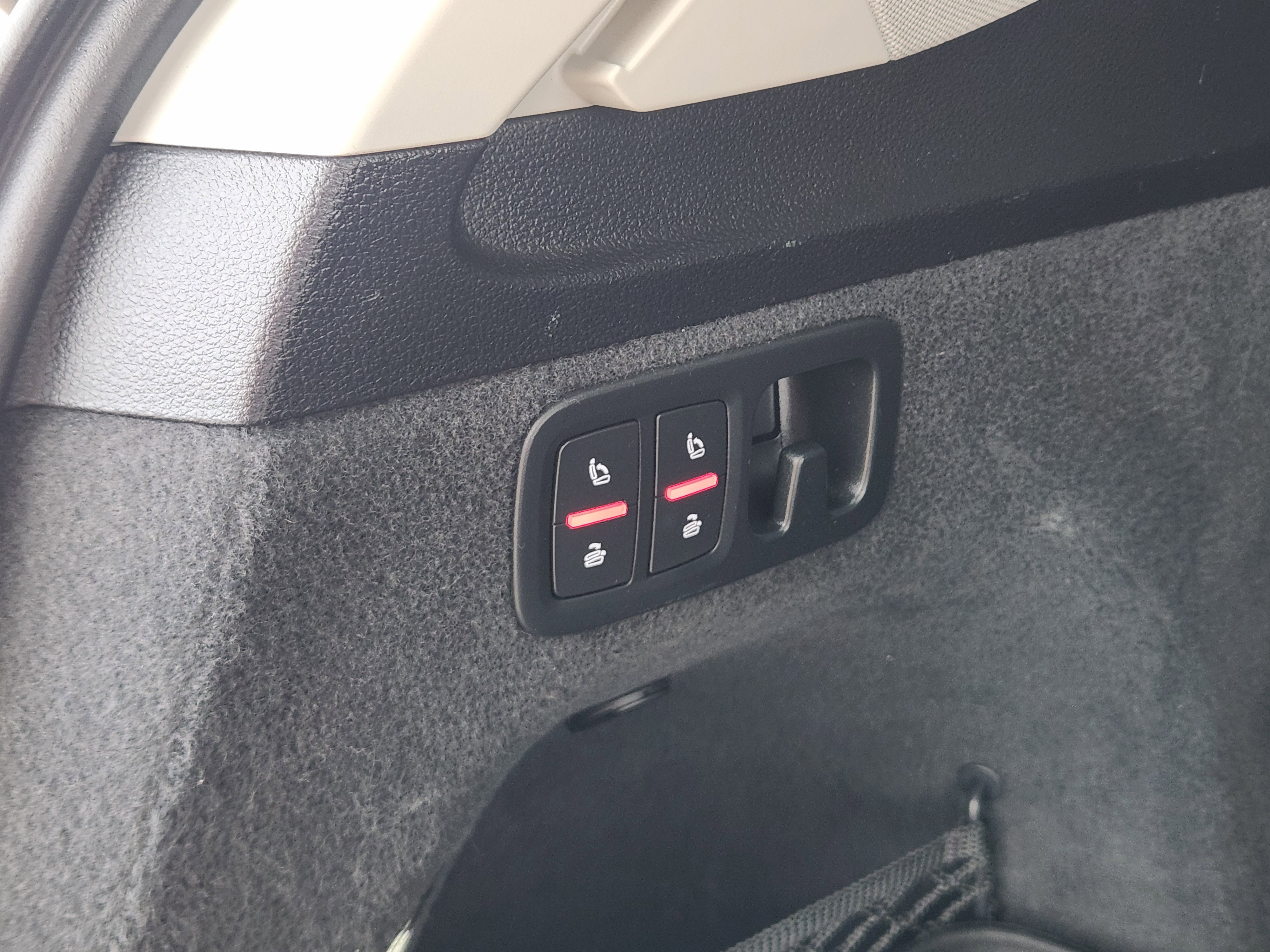 Used 2017 Audi Q7 3.0T Premium Plus image 32