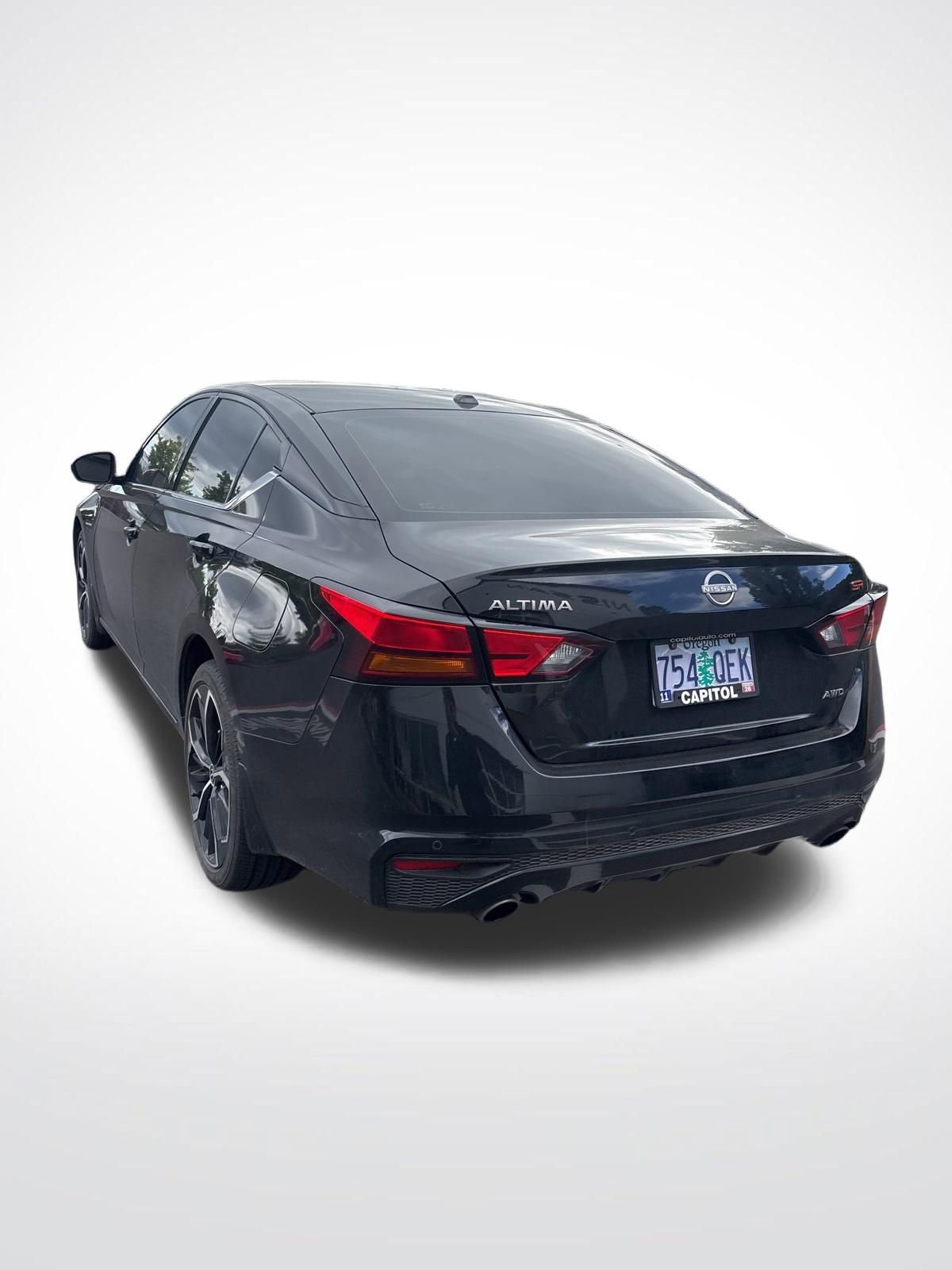 Used 2024 Nissan Altima 2.5 SR w/ SR Premium Package AWD/4WD image 7