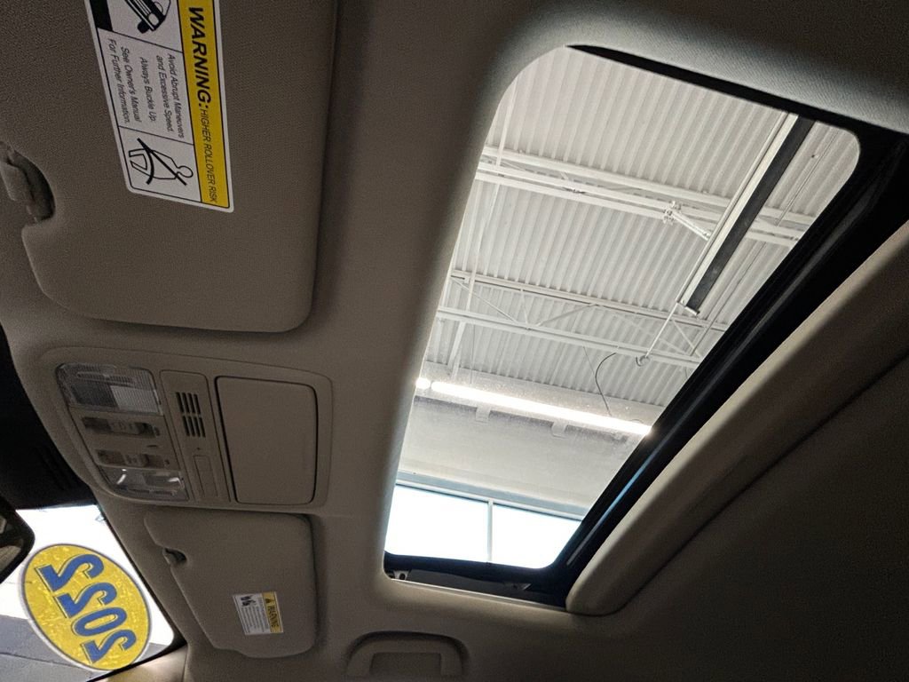 Used 2022 Honda CR-V Touring image 17