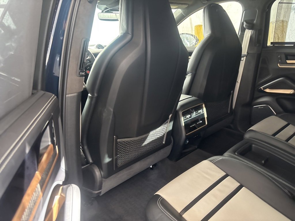 Used 2024 Porsche Cayenne Turbo GT image 8
