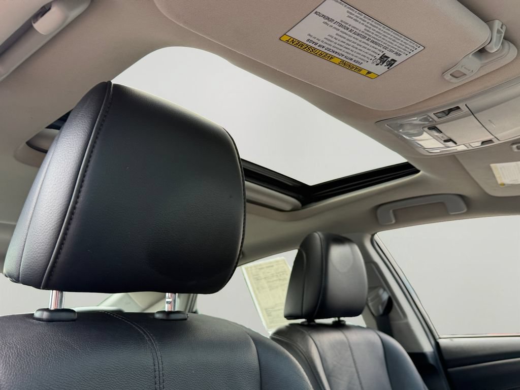 Used 2015 Toyota Avalon XLE Touring FWD image 9